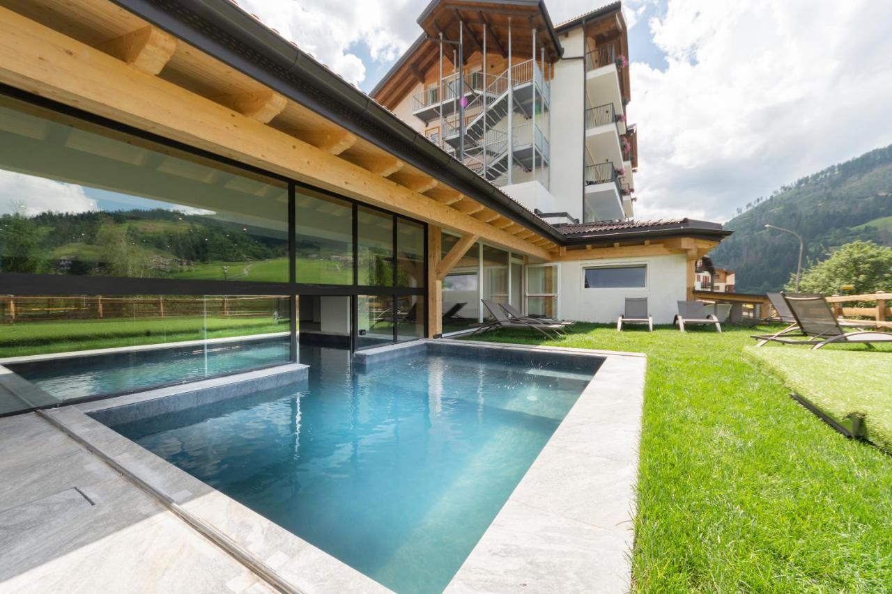 Active Alm Hotel Moena Esterno foto